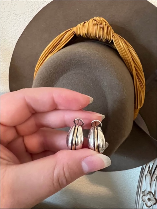 James Avery Jewelry - James Avery Polished Sterling Silver Sculpted Drop Earrings - Silver